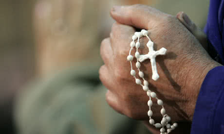praying-hands-rosary-3